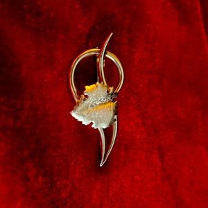 Gold tone Brooch